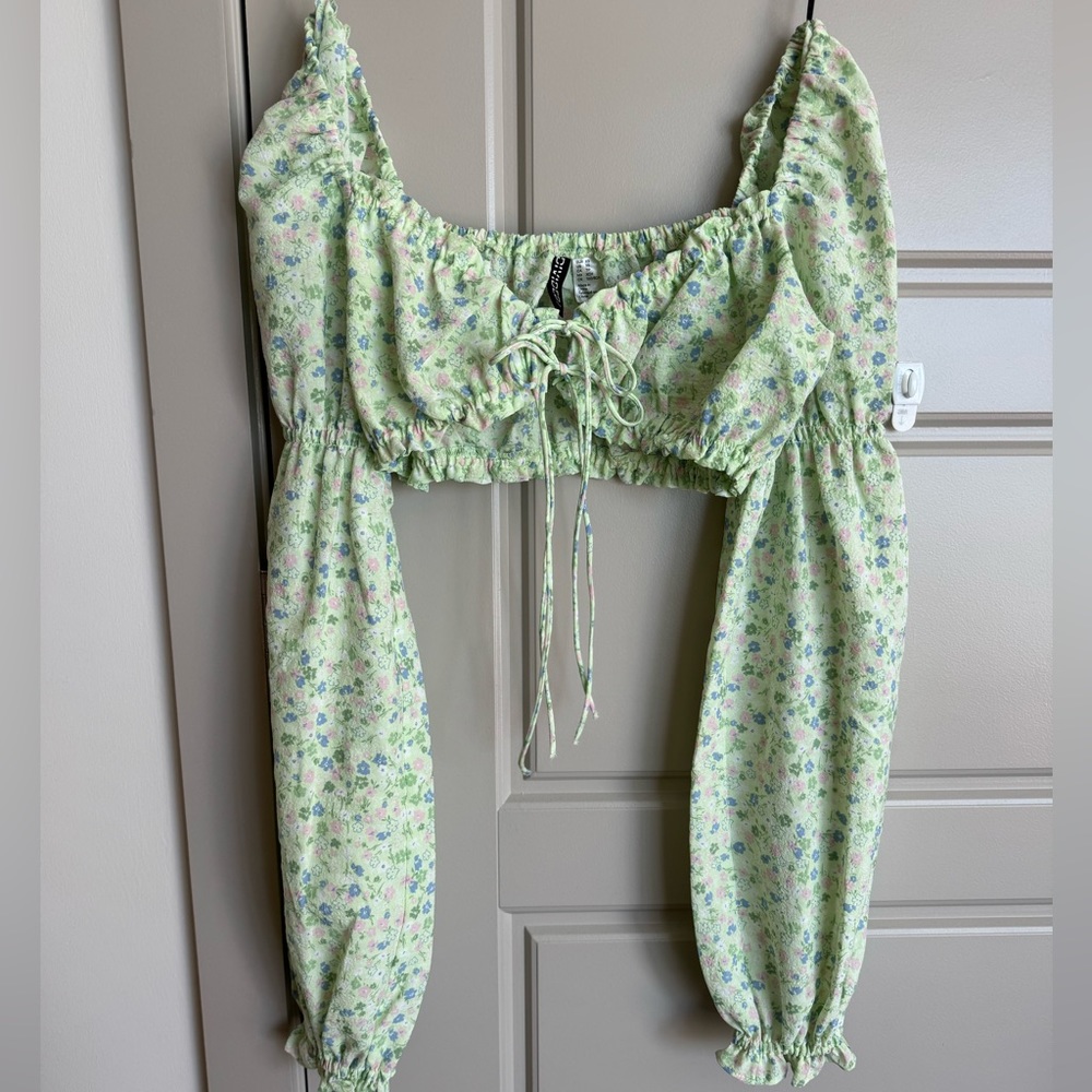 H&M Divided Green Floral Blouse - Sz XS